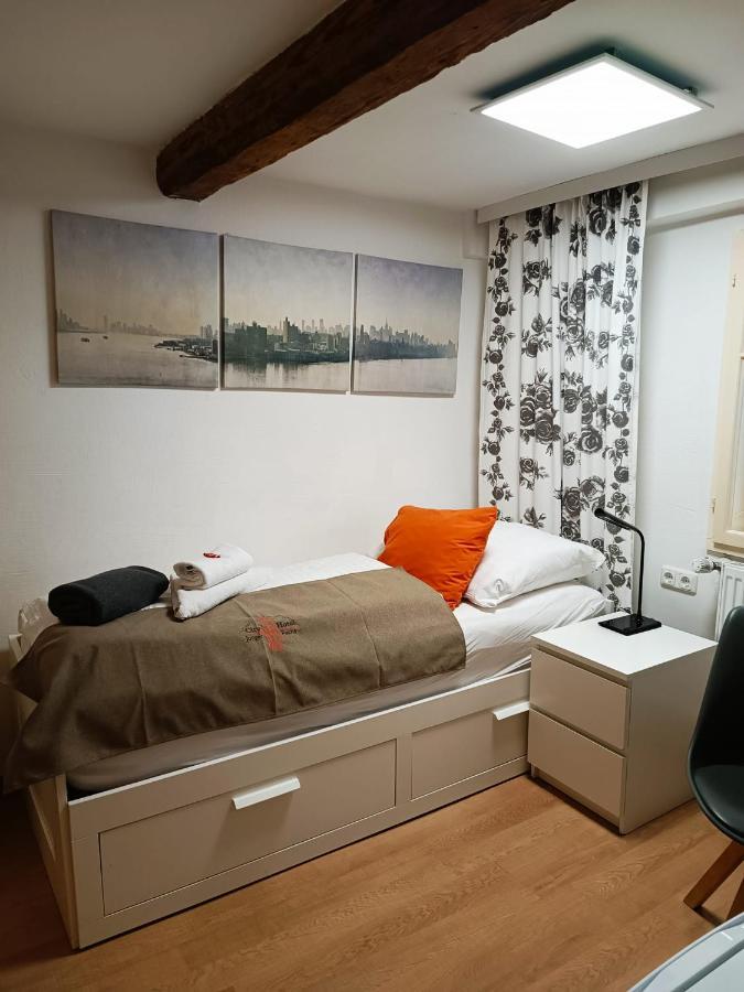 Cityhotel Junger Fuchs Salisburgo Esterno foto