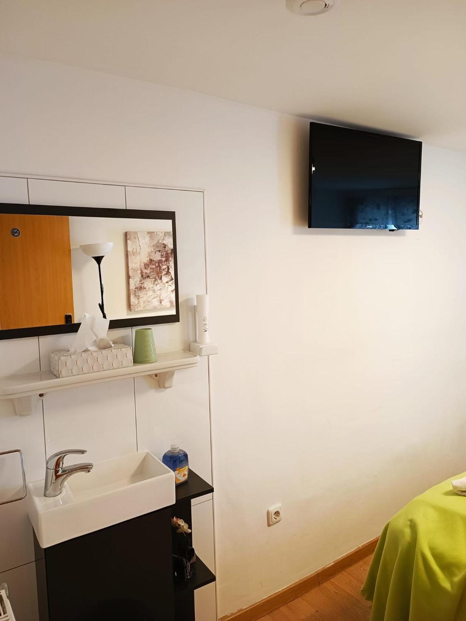 Cityhotel Junger Fuchs Salisburgo Esterno foto