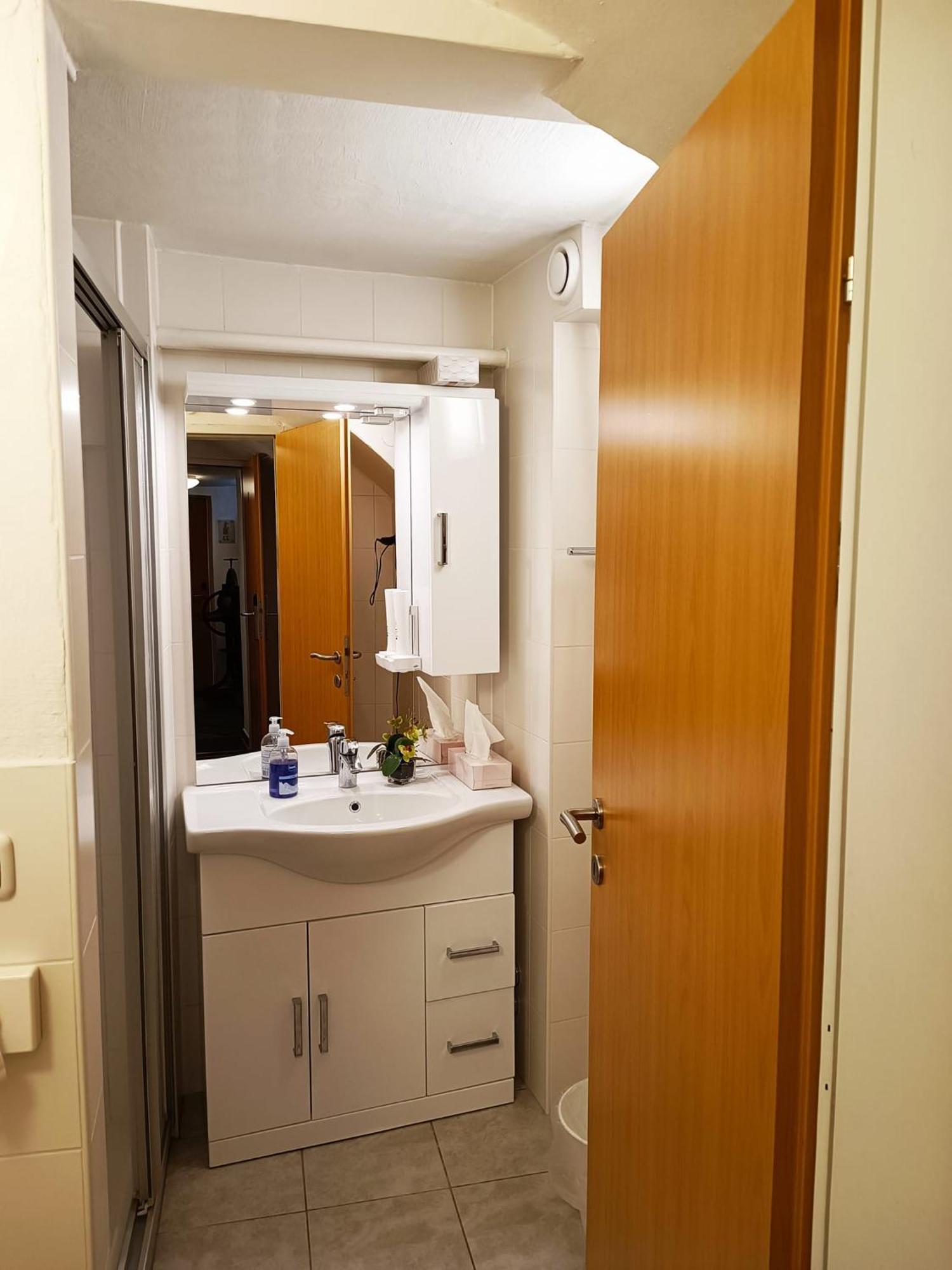 Cityhotel Junger Fuchs Salisburgo Esterno foto