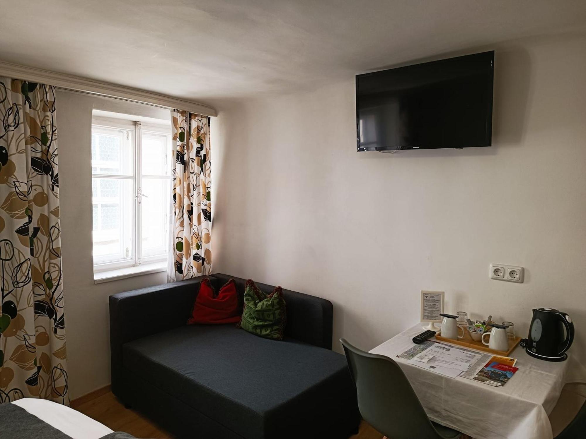 Cityhotel Junger Fuchs Salisburgo Esterno foto